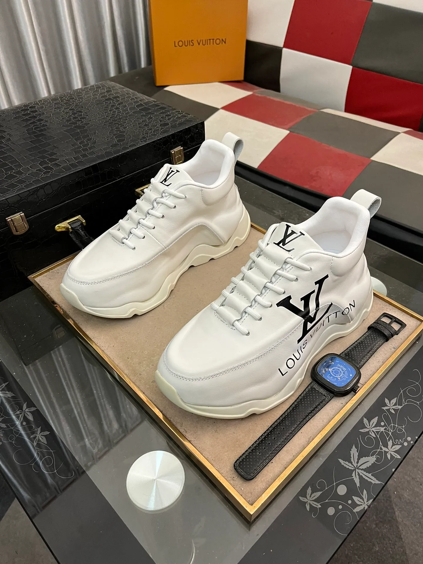 Men's shoes 💰640⌚️⌚️ (GUCCI) Gucci official website men's casual shoes synchronization style, the upper is made of cowhide with imported new brand elements Gucci, showing a good atmosphere, simple design and slip-on style, super versatile, 🐷 leather lining, rubber outsole, size 38-44